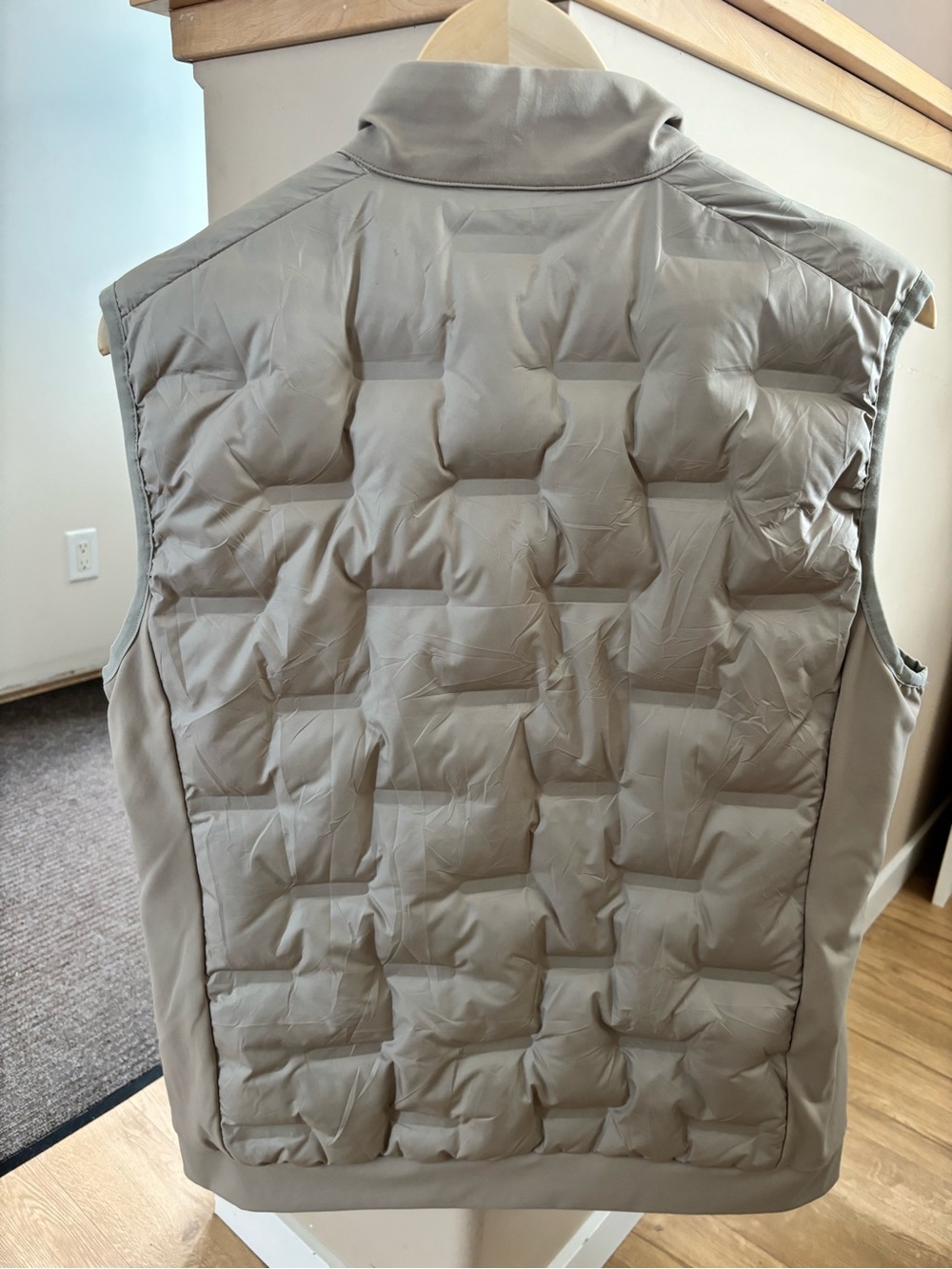 Light Taupe Quilted Sleeveless Vest - Picture 2 of 4